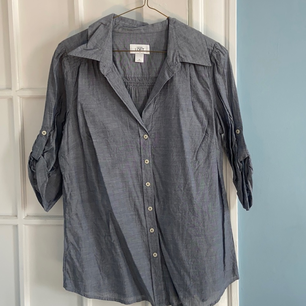 Loft Chambray Top size Medium